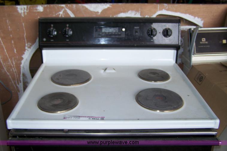 image for item C9412 GE electric range/oven