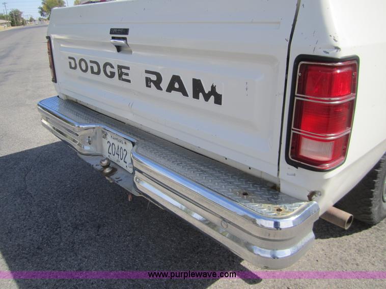 image for item C9865 1987 Dodge Ram 150 pickup truck