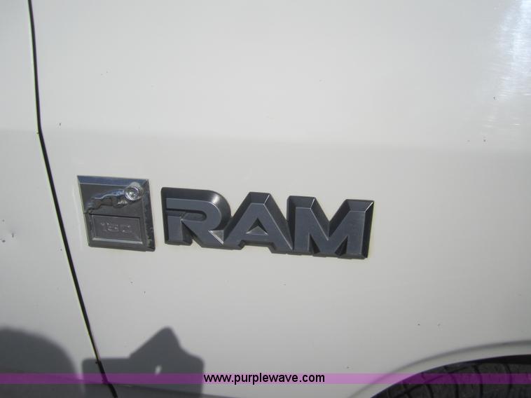 image for item C9865 1987 Dodge Ram 150 pickup truck