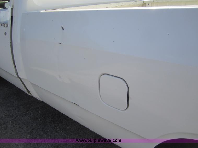 image for item C9865 1987 Dodge Ram 150 pickup truck