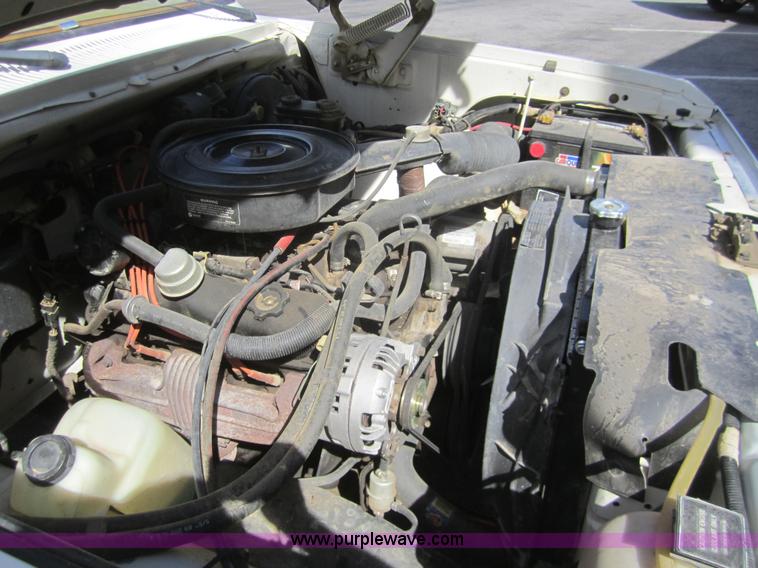 image for item C9865 1987 Dodge Ram 150 pickup truck