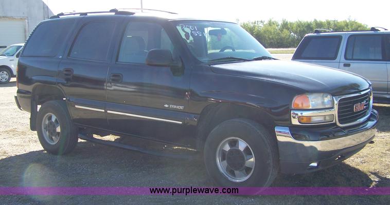 image for item D8532 2001 Chevrolet Tahoe LS SUV