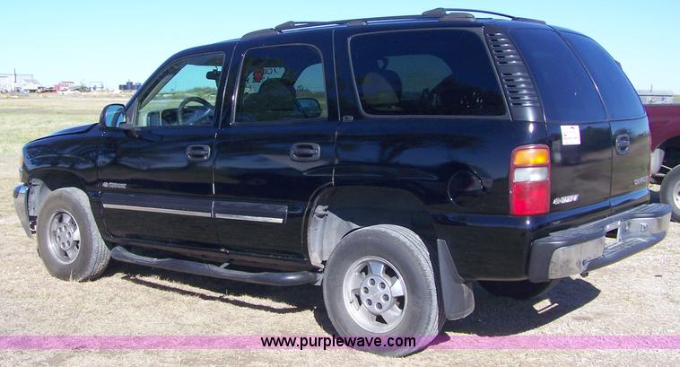 image for item D8532 2001 Chevrolet Tahoe LS SUV