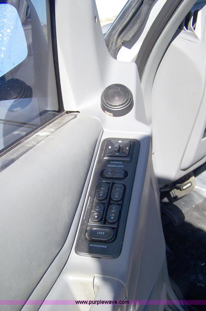 image for item D8533 1992 Ford Explorer XLT SUV