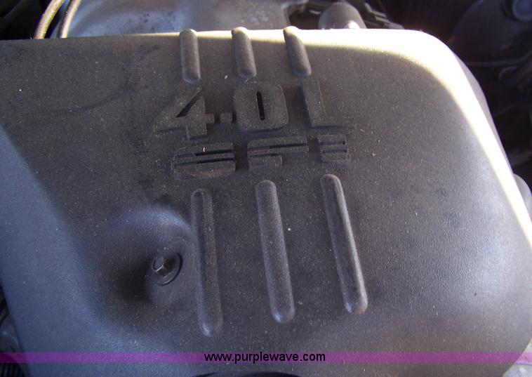 image for item D8533 1992 Ford Explorer XLT SUV