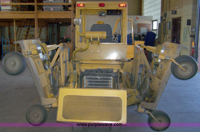 image for item D8534 Hustler 4600 Excel mower