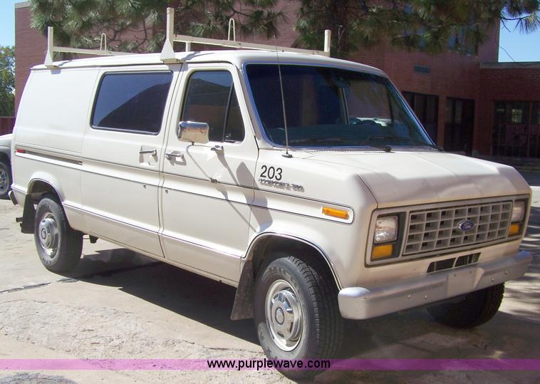 image for item D8535 1988 Ford Econoline E350 cargo van
