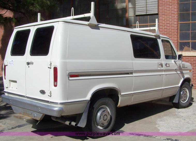 image for item D8535 1988 Ford Econoline E350 cargo van