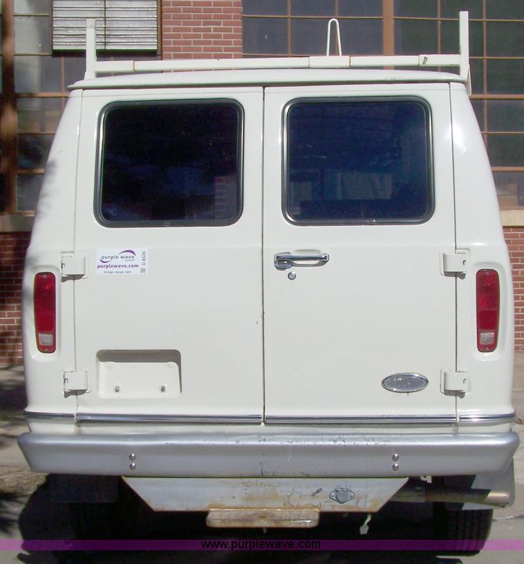 image for item D8535 1988 Ford Econoline E350 cargo van