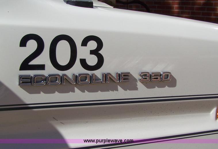 image for item D8535 1988 Ford Econoline E350 cargo van