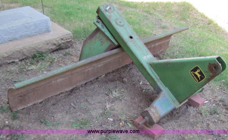 image for item D9053 John Deere 45 three point blade