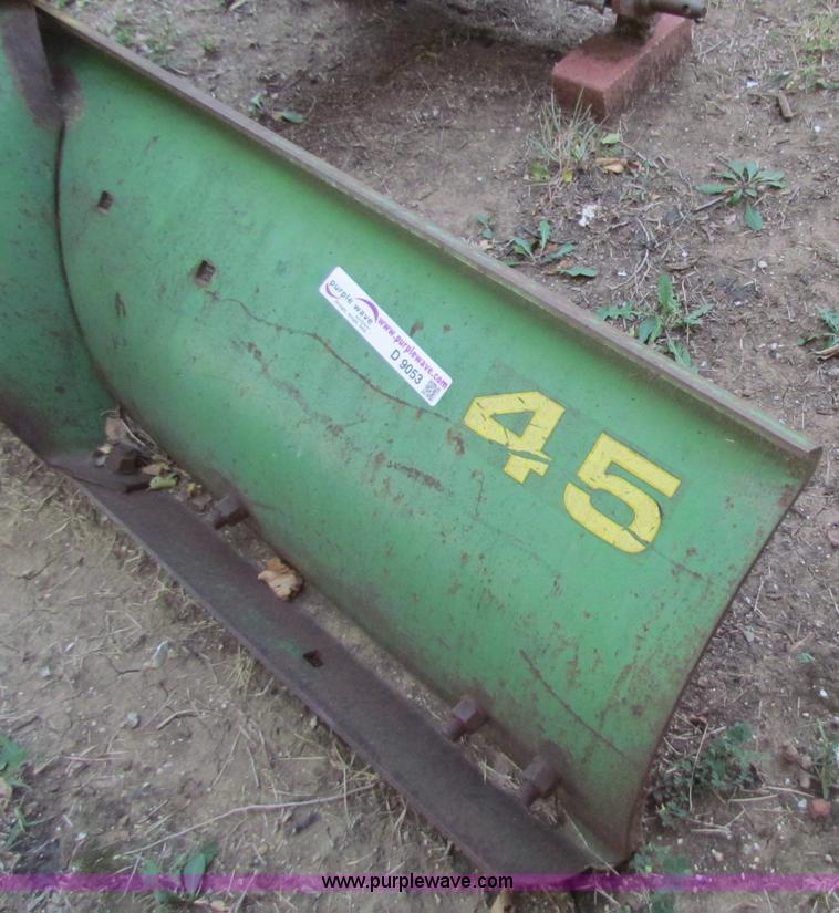 image for item D9053 John Deere 45 three point blade