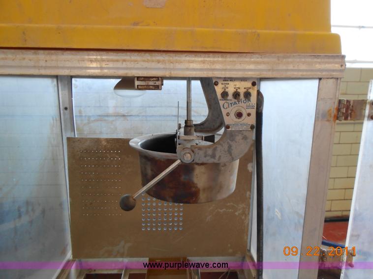 image for item D9066 Commercial popcorn maker