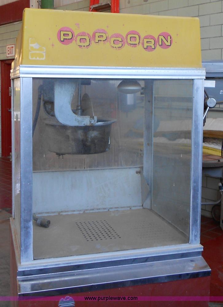 image for item D9066 Commercial popcorn maker