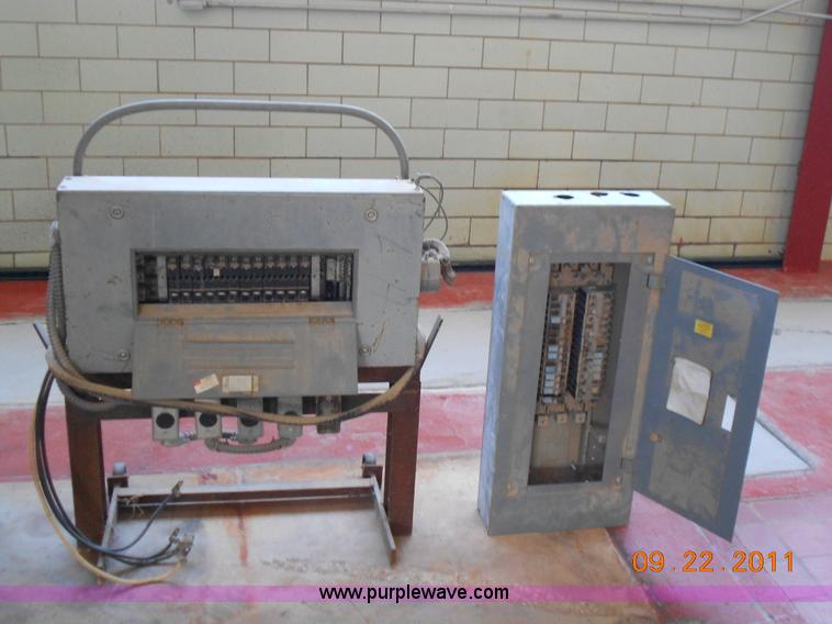 image for item D9067 Light fixtures