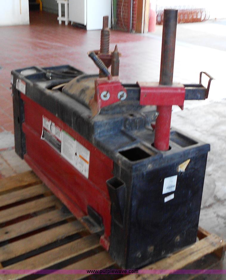image for item D9069 Accu Turn 2402 tire changer