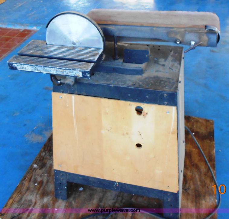 image for item D9076 Craftsman table sander