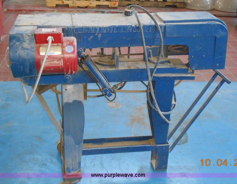 image for item D9078 Metal band saw