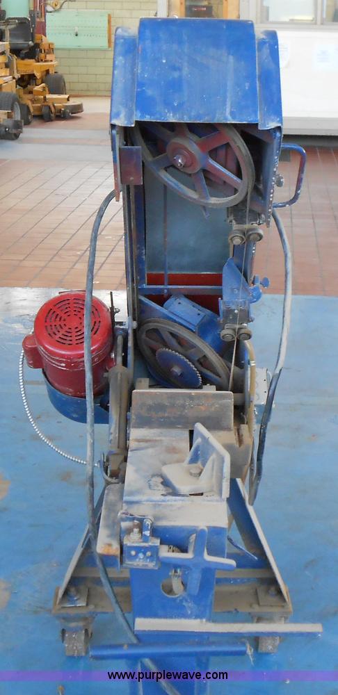 image for item D9078 Metal band saw