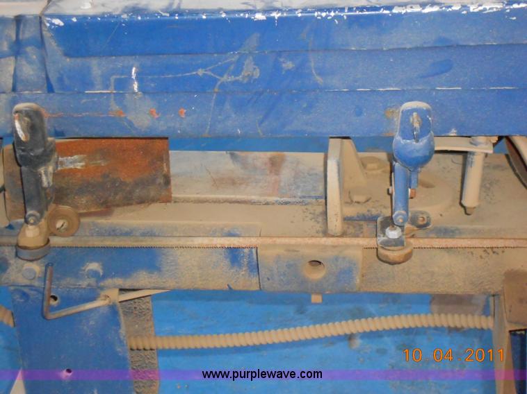 image for item D9078 Metal band saw