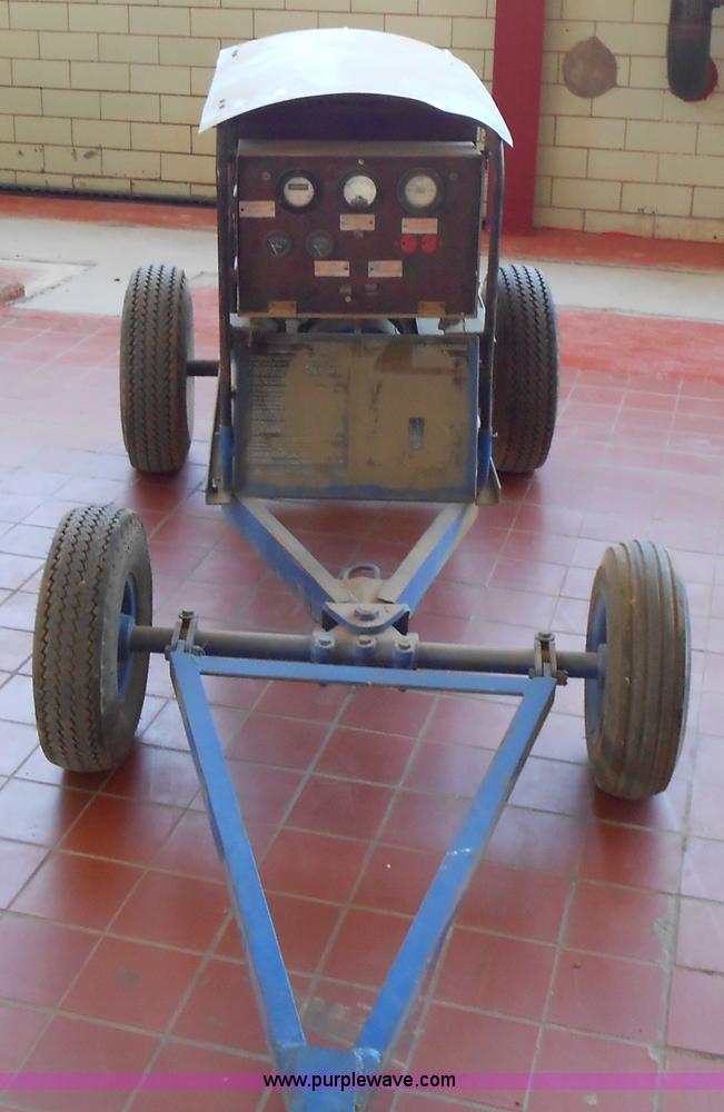 image for item D9087 Signal Corps power unit