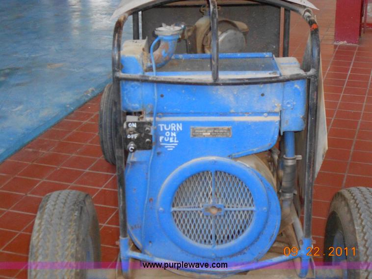 image for item D9087 Signal Corps power unit