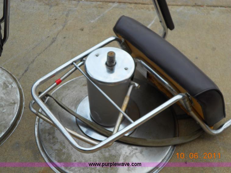 image for item D9088 (5) barber/salon chairs