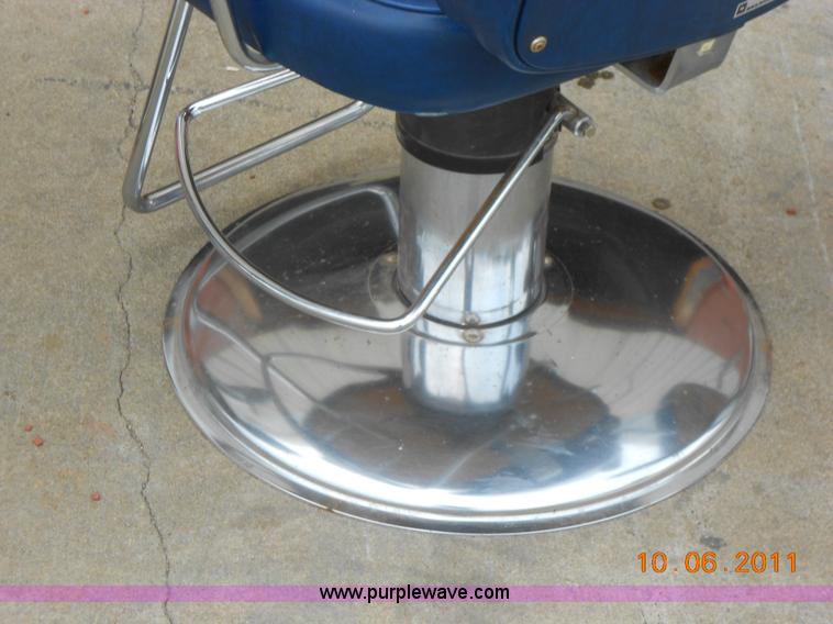 image for item D9088 (5) barber/salon chairs