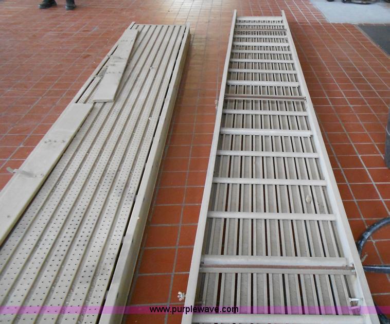 image for item D9091 Aluminum walking planks