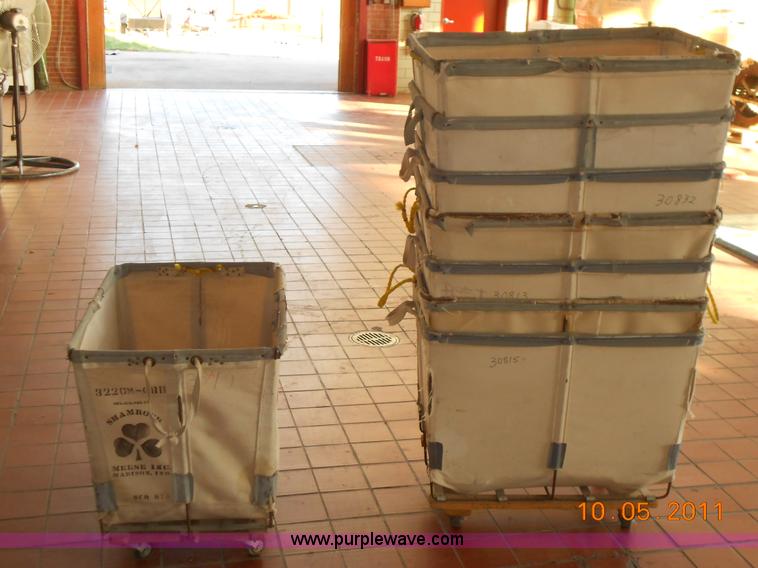 image for item D9092 (8) laundry baskets