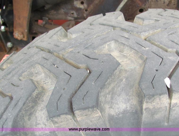 image for item D9109 1975 International heavy truck