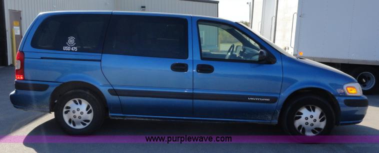 image for item F9413 1999 Chevrolet Venture LS mini van