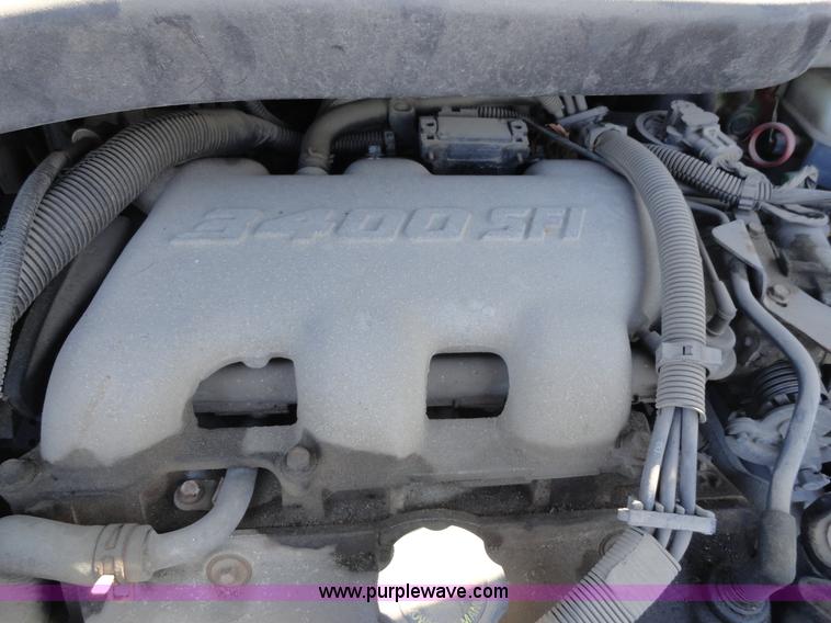 image for item F9413 1999 Chevrolet Venture LS mini van