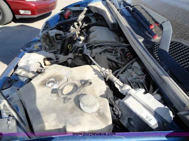 image for item F9413 1999 Chevrolet Venture LS mini van