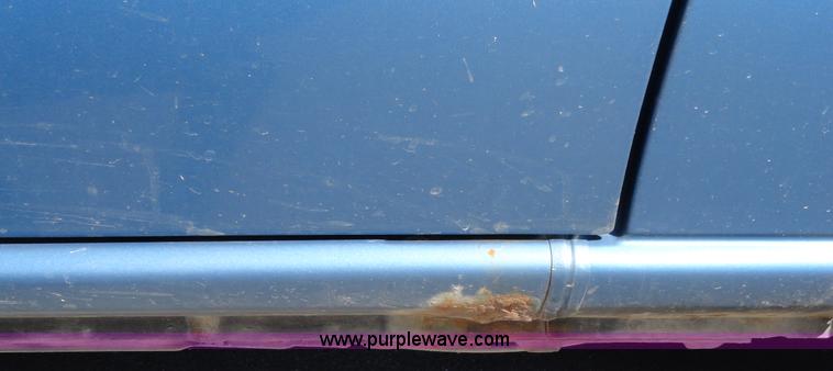 image for item F9413 1999 Chevrolet Venture LS mini van