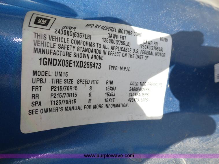 image for item F9413 1999 Chevrolet Venture LS mini van