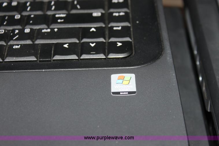 image for item F9888 (16) HP 530 laptop computers