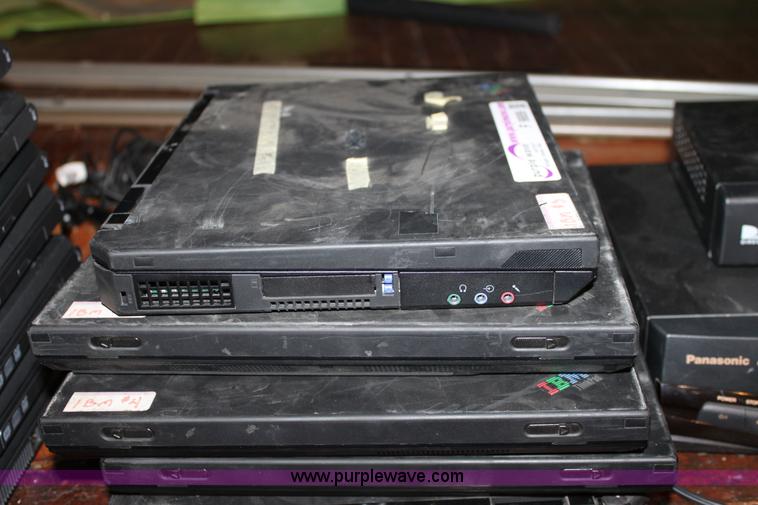 image for item F9889 (5) IBM Thinkpad T30 laptop computers