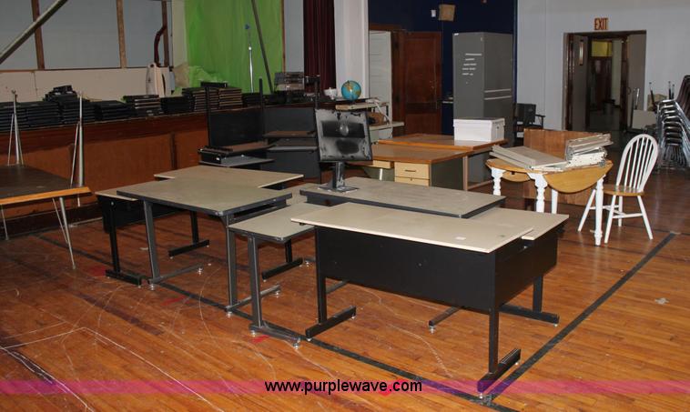 image for item F9891 Assorted office furniture