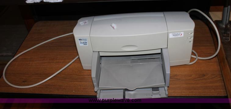 image for item F9891 Assorted office furniture