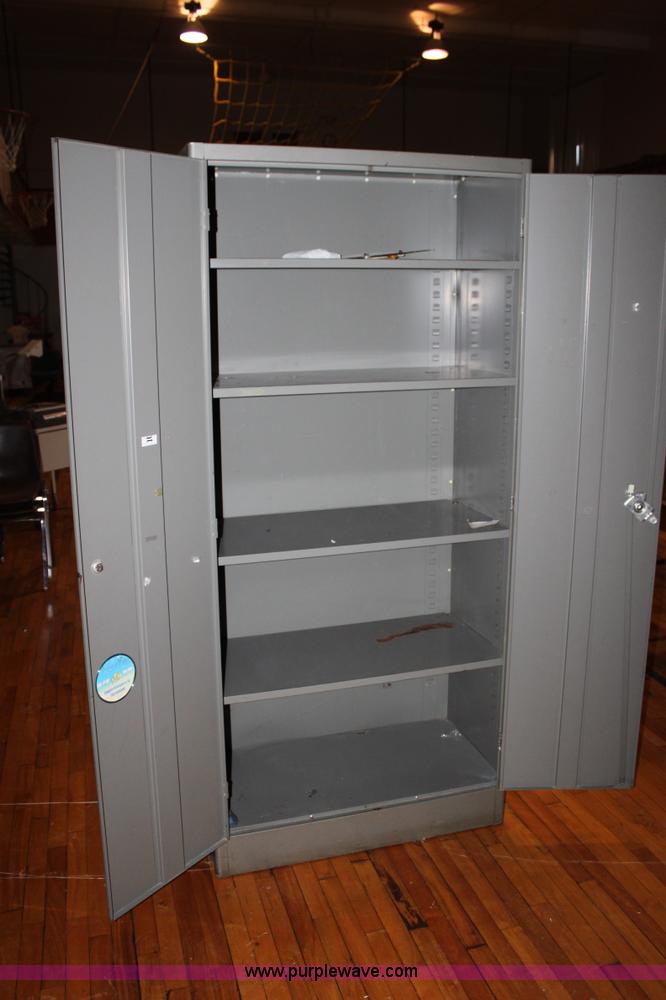 image for item F9892 Assorted furniture and other items