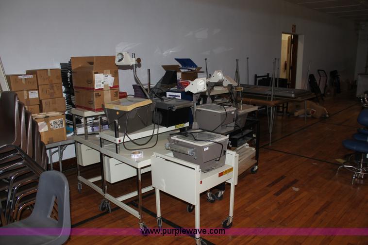 image for item F9894 Assorted furniture and other items