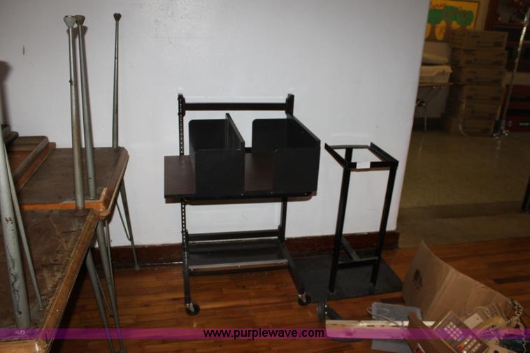 image for item F9894 Assorted furniture and other items
