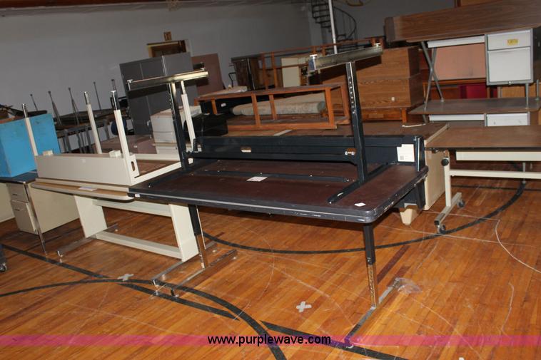 image for item F9896 Assorted office furniture