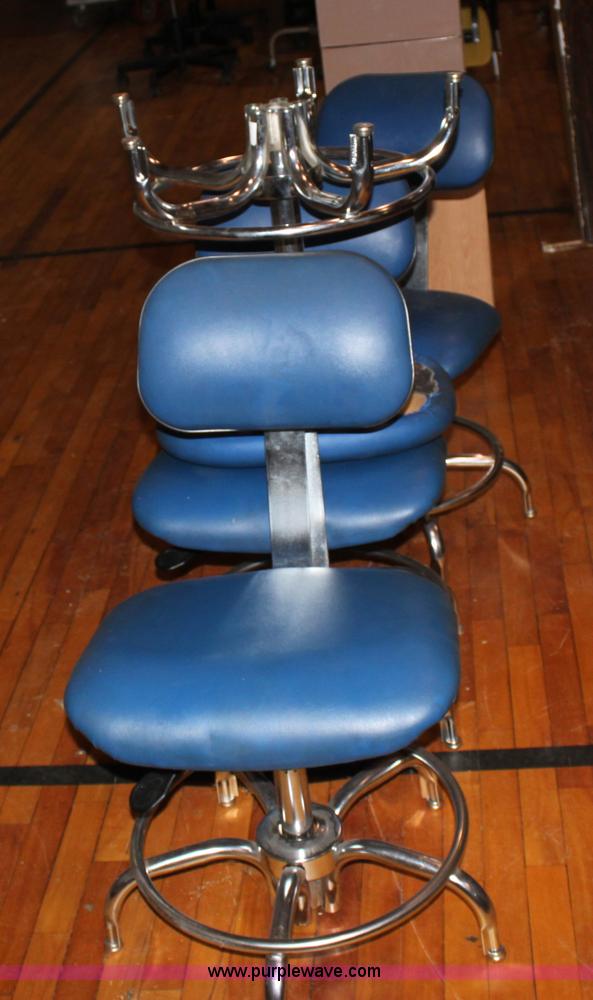 image for item F9896 Assorted office furniture