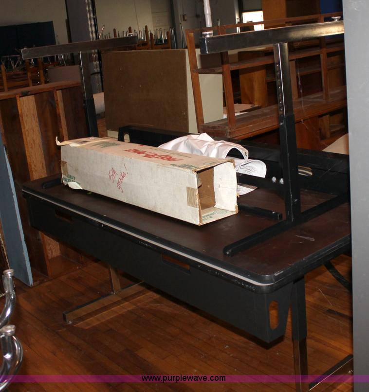 image for item F9896 Assorted office furniture