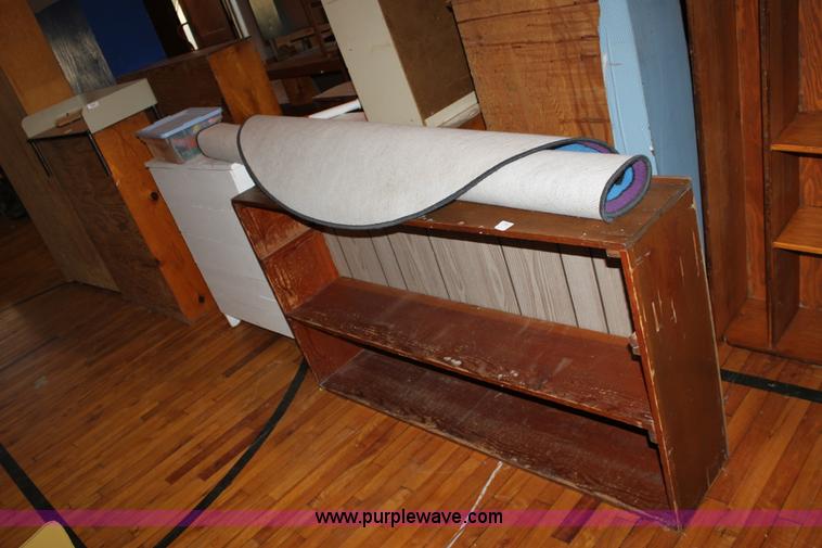 image for item F9896 Assorted office furniture