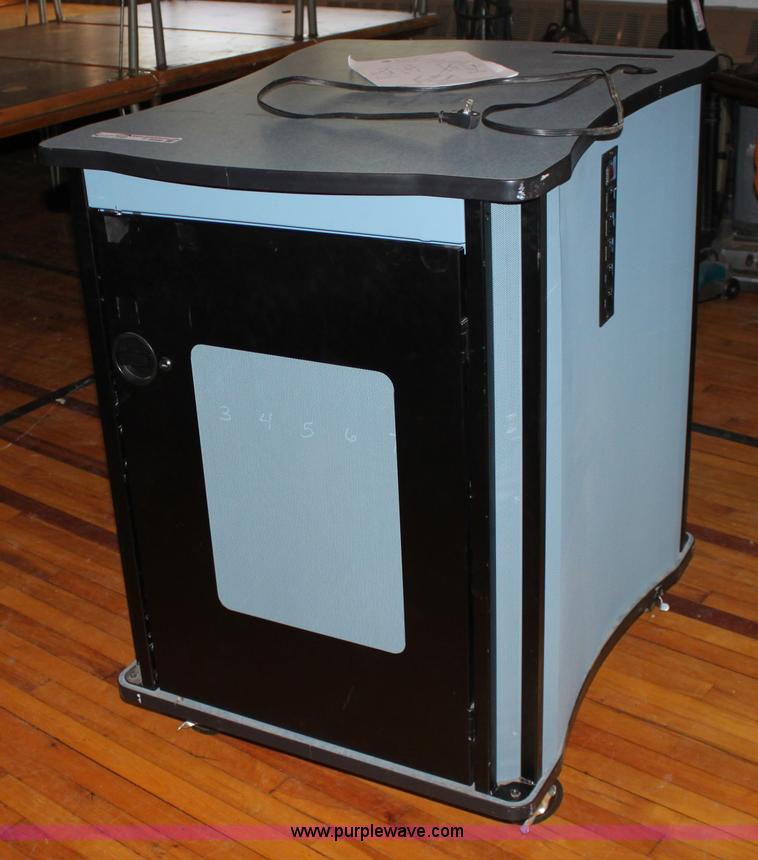 image for item F9898 Bretford TL474LL/A 32 notebook mobility cart