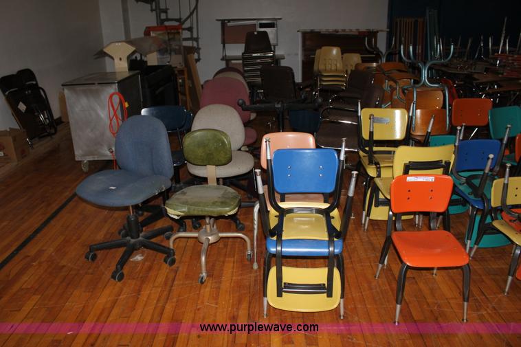image for item F9904 Assorted chairs