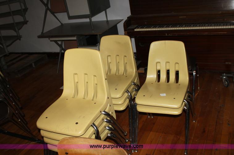 image for item F9904 Assorted chairs